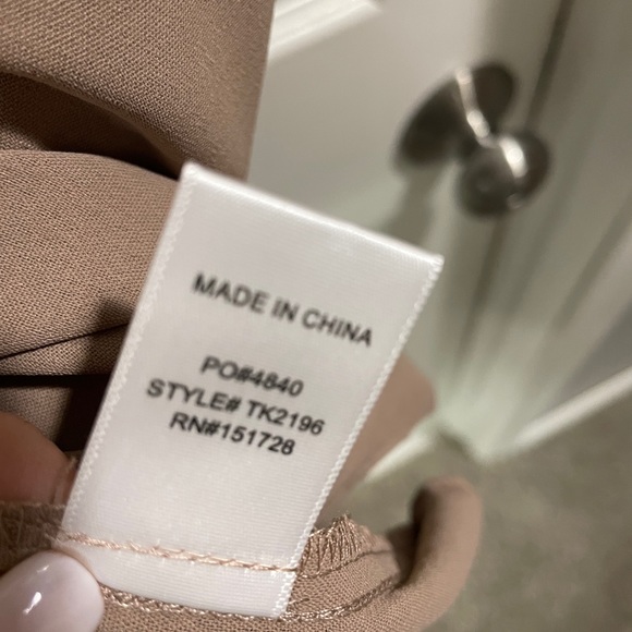 ee:some top in Coco! Loose fit. Size down - Picture 4 of 5